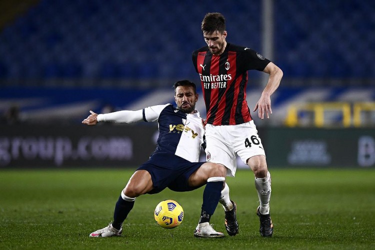 米兰后卫加, 名新援 米兰后卫加, 名新援