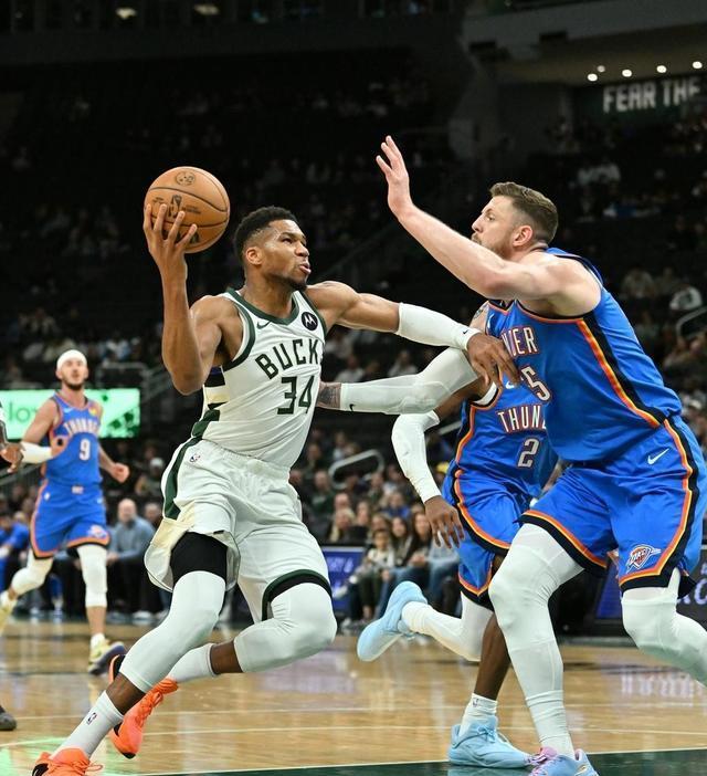 首发的小波, 雄鹿之后一 首发的小波, 雄鹿之后一