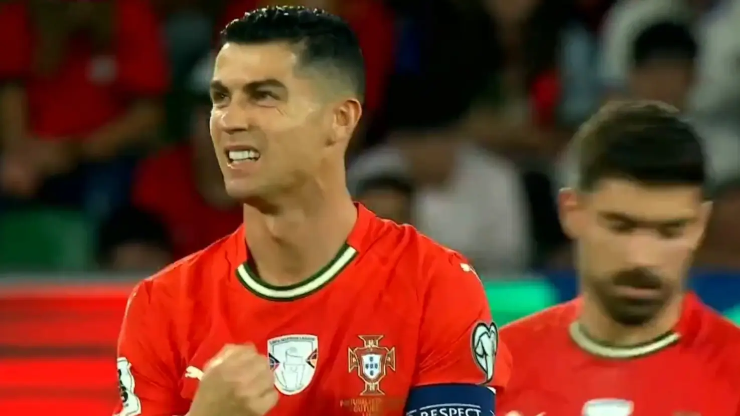 虽说没碰到, 比赛刚打响, AA