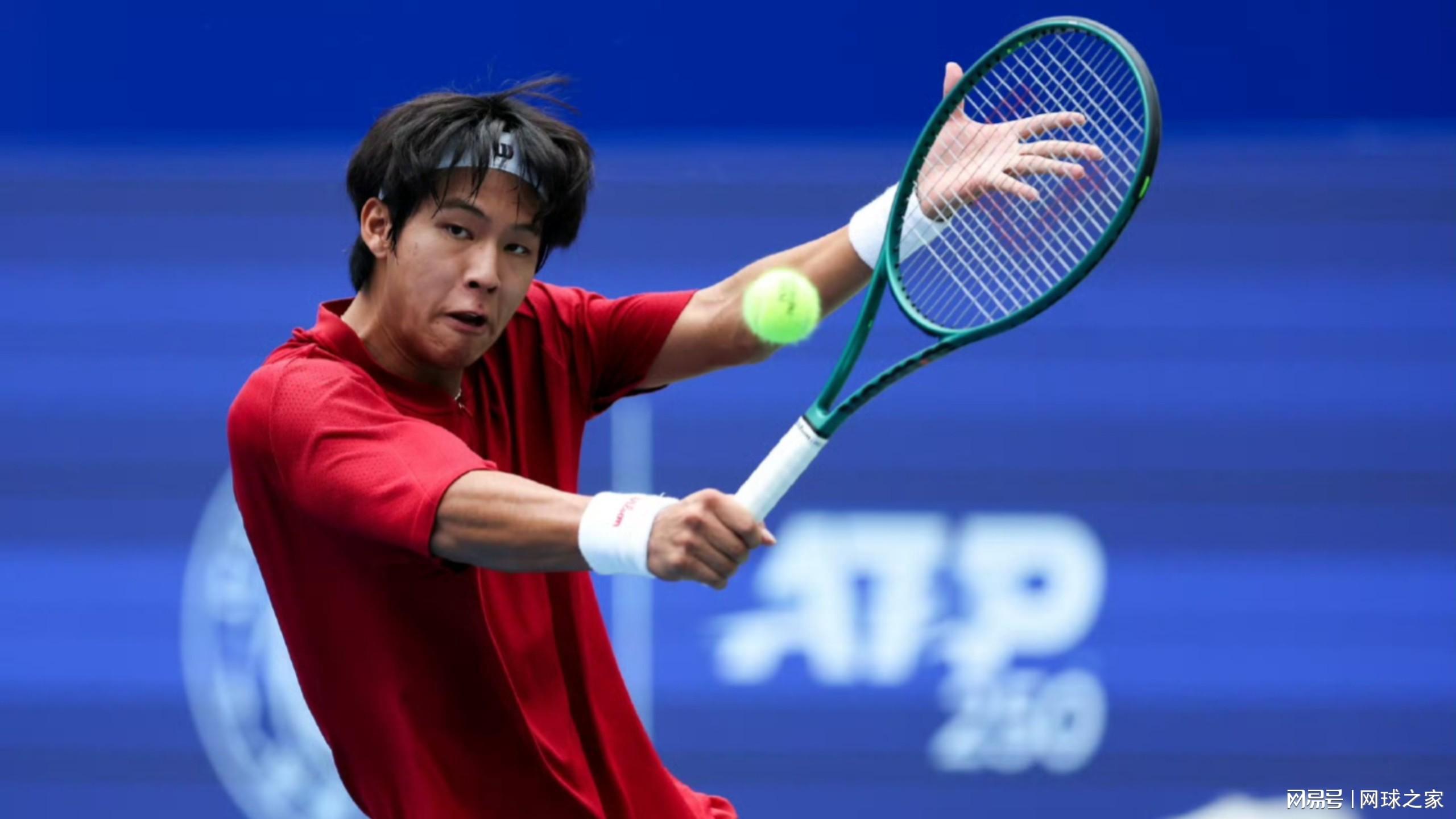 以强有力的 以强有力的